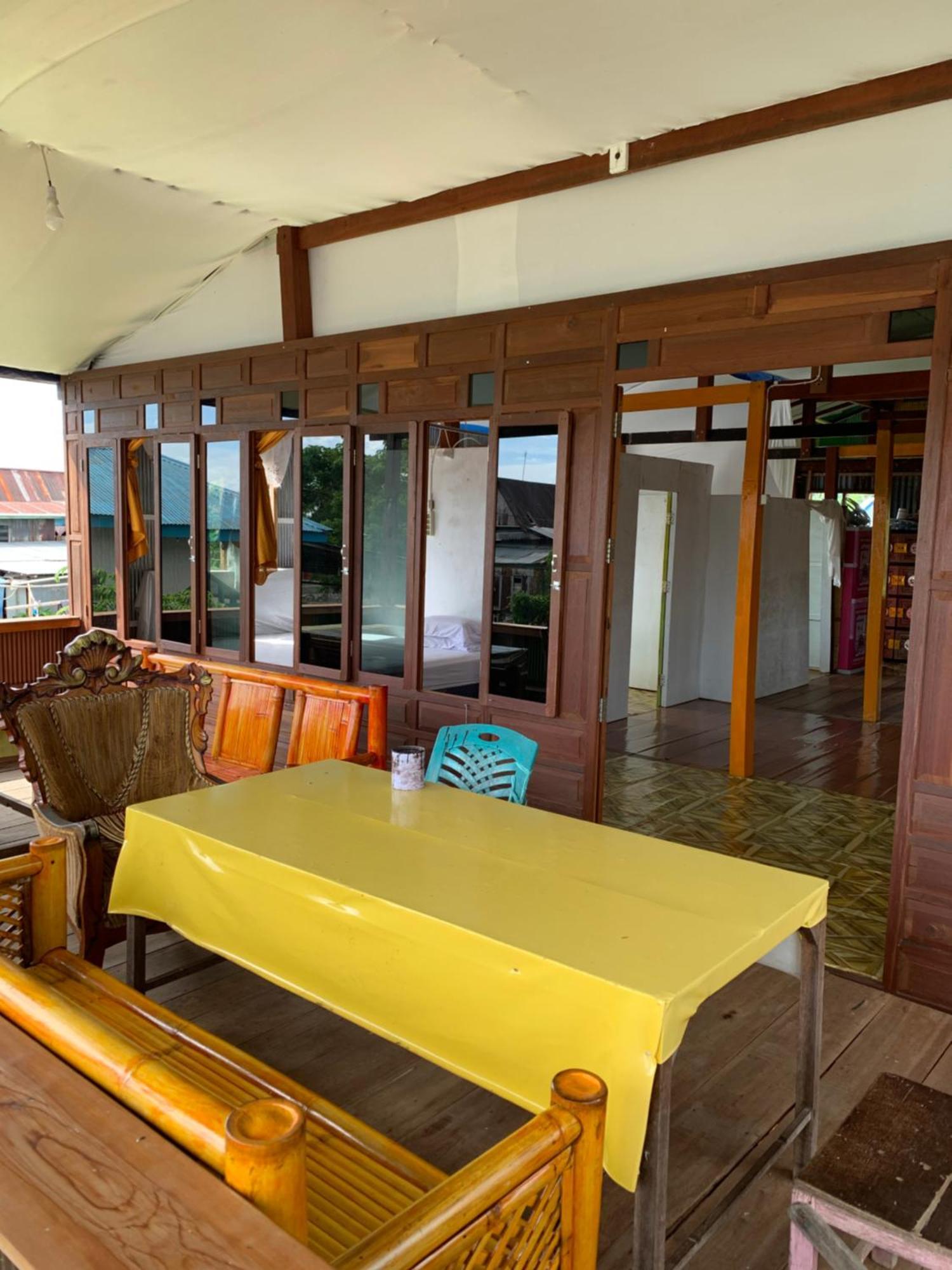 Nasrul House Homestay For Backpackers Maros Exterior photo