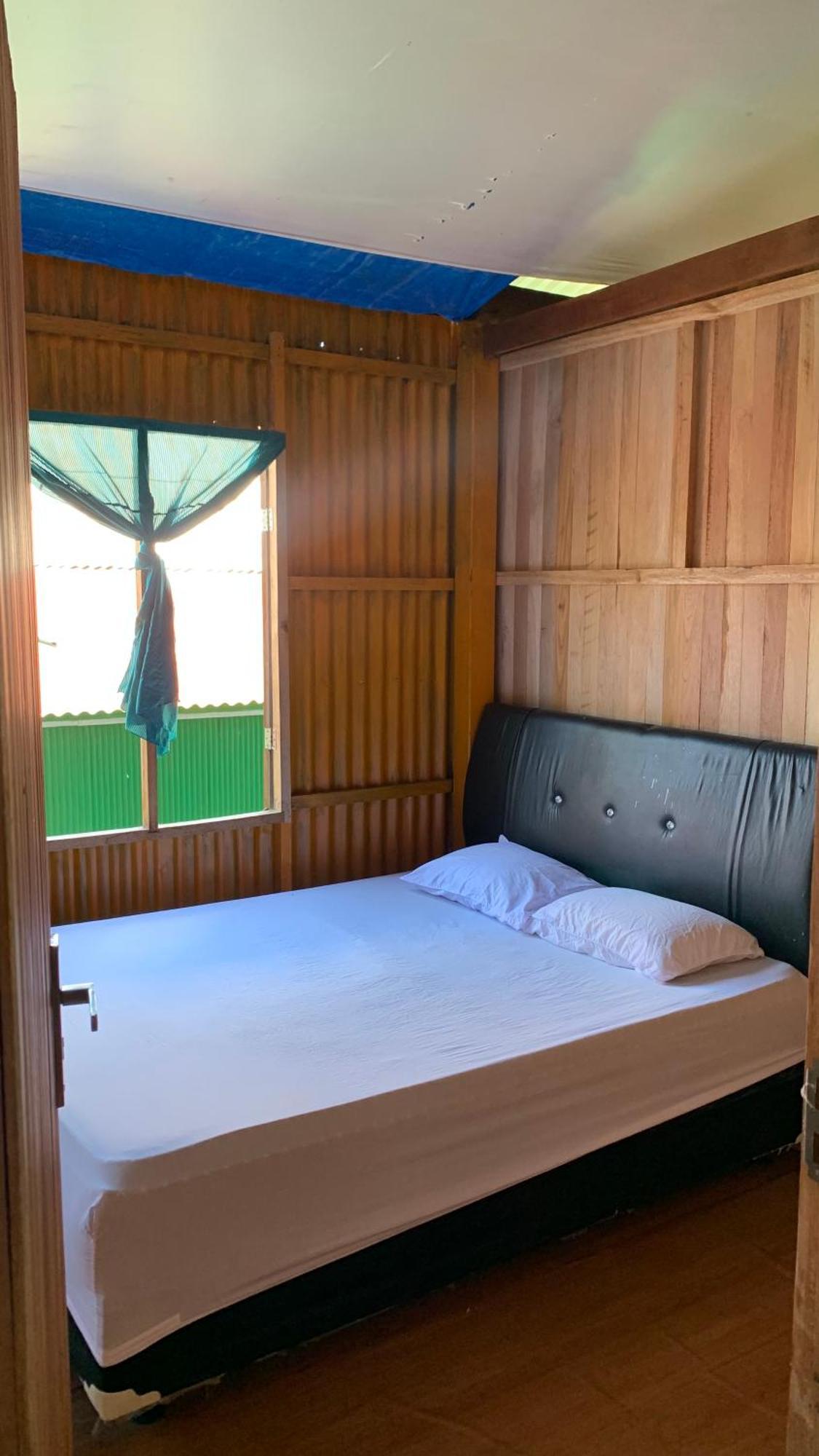 Nasrul House Homestay For Backpackers Maros Exterior photo